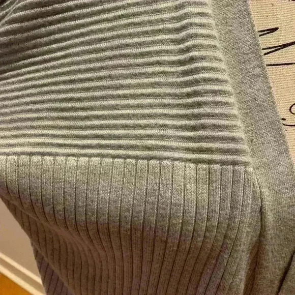 CJ Banks Women’s Size X 14W XL Long Light Gray Cardigan Sweater Open Front - Picture 4 of 7